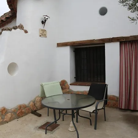 Cuevas La Chumbera Casa rural *