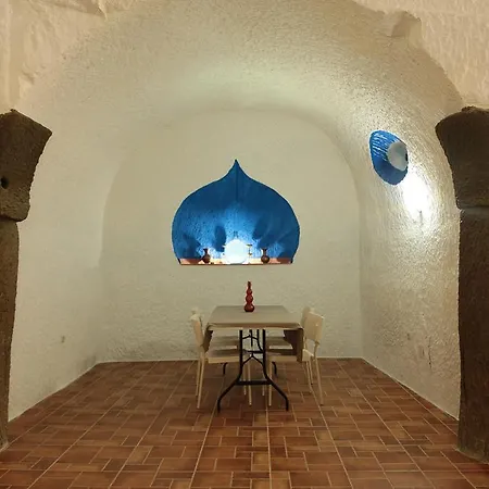 Cuevas La Chumbera * Benalúa de Guadix