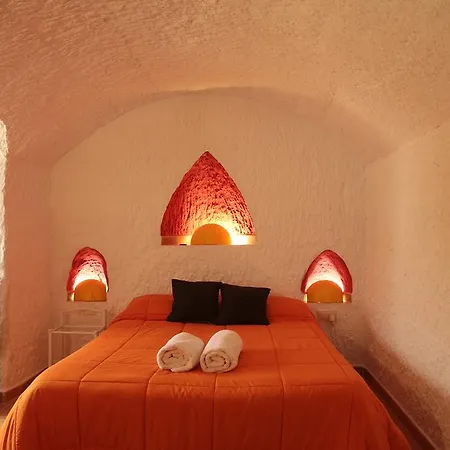 Cuevas La Chumbera Casa rural *